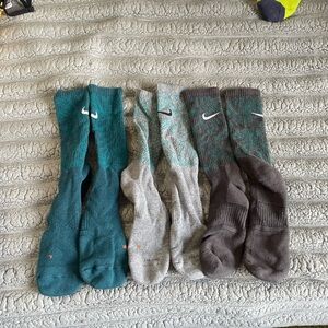 Nike Men's Teal, Gray, and Brown Athletic Socks